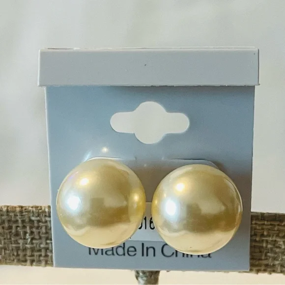 Crystal Avenue Pink Glitter Button Earrings + 4 more Mixed Sets #1028 - Picture 7 of 7